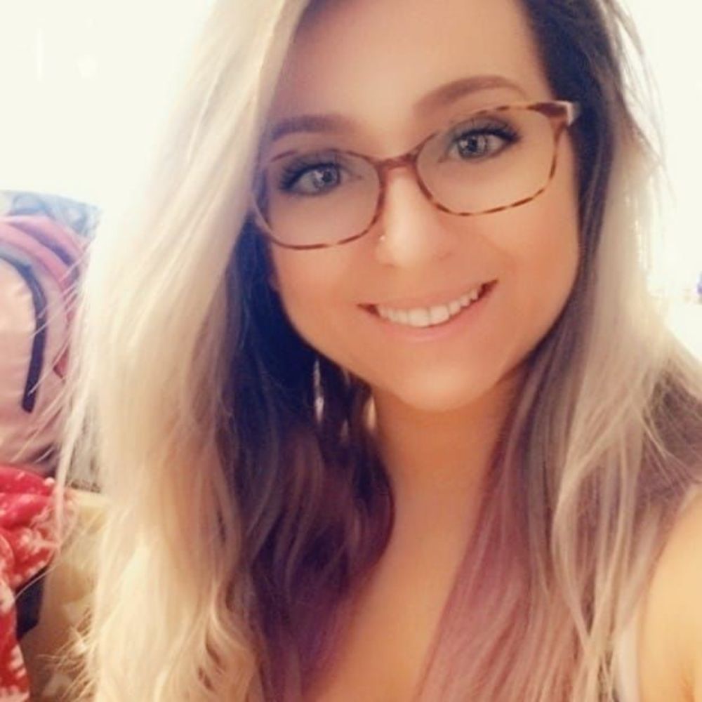 Meet your Posher, Kaila